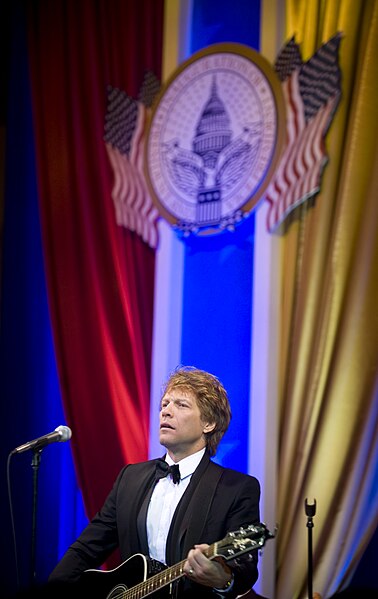 File:Jon Bon Jovi at Commander-in-Chief Ball.jpg