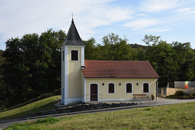 File:Kapelle Tschanigraben.JPG