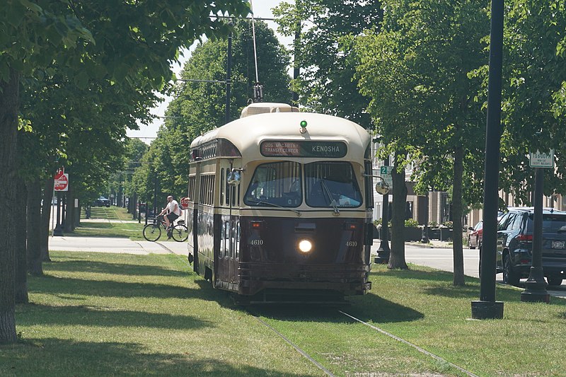 File:Kenosha July 2022 123 (streetcar).jpg