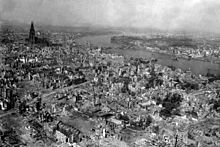 Overview of Cologne, April 1945 Koeln 1945-sharpened-resized.jpg