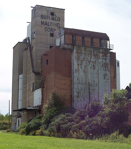 File:Kreiner Malting Grain Elevator.jpg