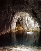 Lac d'entrée de la grotte de Gournier.