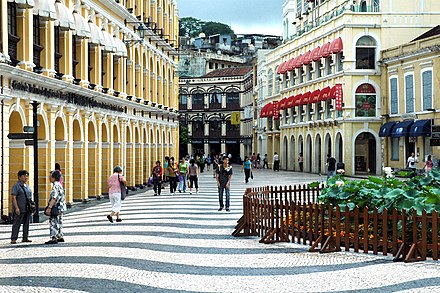 Largo do Senado, Macau. At a first glance you may not think the photo is taken in East Asia.