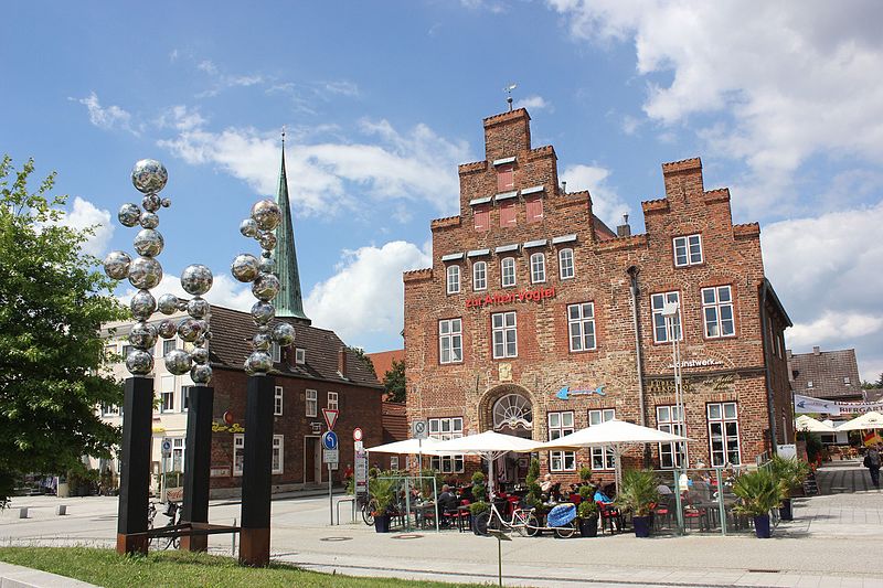 File:Lubeck Travemunde Alte Vogtei 3.jpg