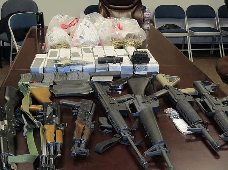 File:Lukeville CBP Officers Intercept Weapons, Currency (33316643552).jpg