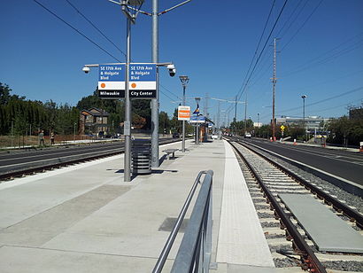 How to get to SE 17th Ave & Holgate Blvd Max Station with public transit - About the place