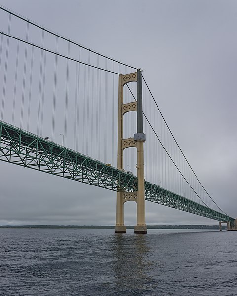 File:Mackinac Bridge1.jpg