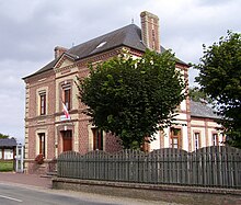 Mairie Saint-Victor-d'Épine2.jpg