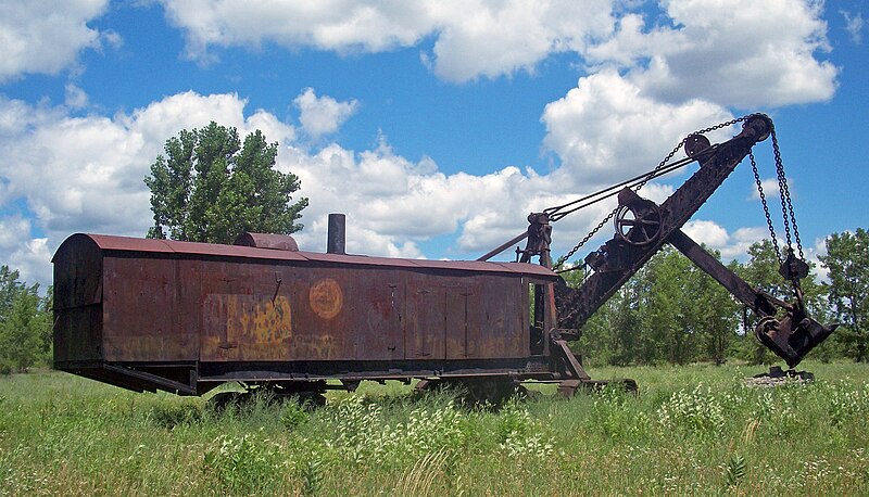 escavatore dragline 800px-Marion_Steam_Shovel%2C_Le_Roy%2C_NY