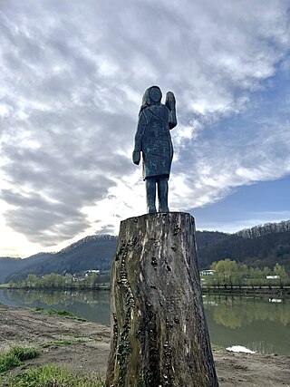 <span class="mw-page-title-main">Statue of Melania Trump</span> Statue in Sevnica, Slovenia