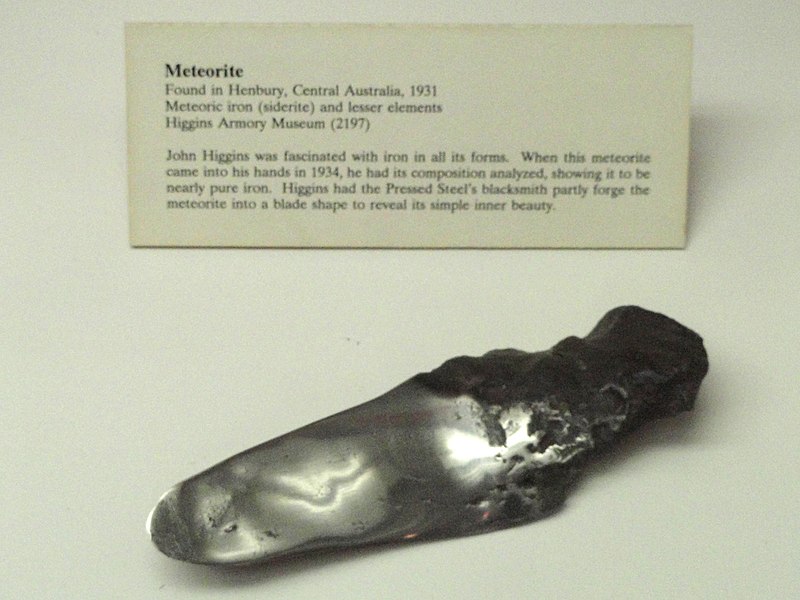 File:Meteorite, iron, found in Henbury, Australia, 1931 - Higgins Armory Museum - DSC05457.JPG