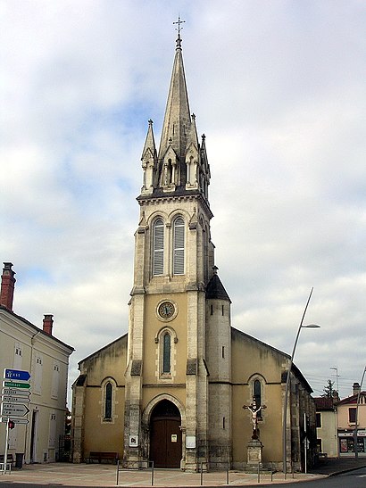 Comment aller à Église Saint-Jean-d'Août de Mont-de-Marsan en transport en commun - A propos de cet endroit
