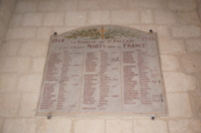 File:Monument aux morts st pallais 04418.jpg