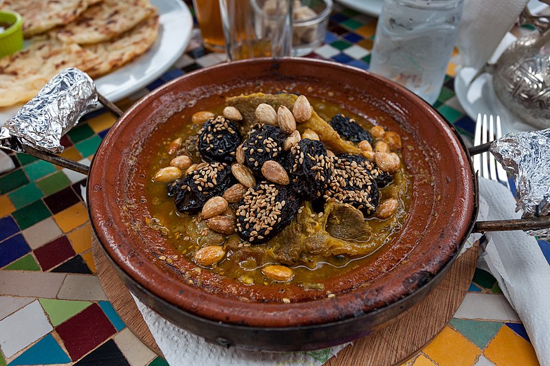 File:Moroccan tajine with meat.jpg