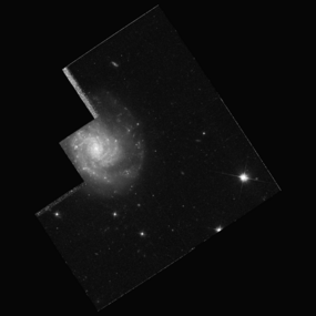 NGC 4806 hst 06359 606.png