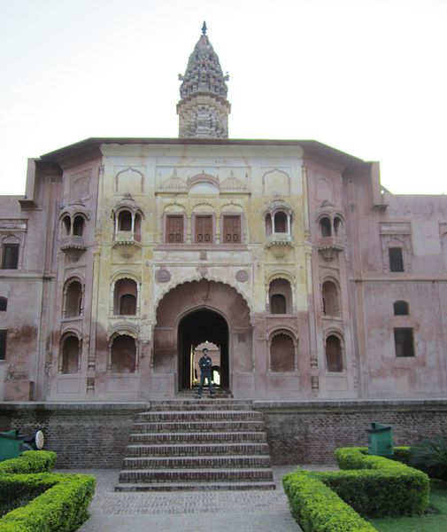 File:Nabha House Outside View Closeup pic.jpg