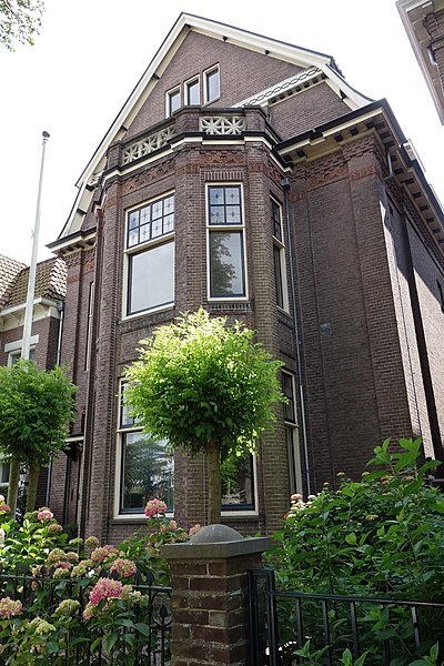 File:Nassaulaan 9, Alkmaar.jpg