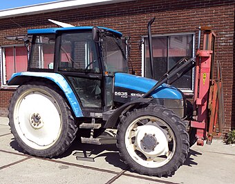 New Holland Ford 5635