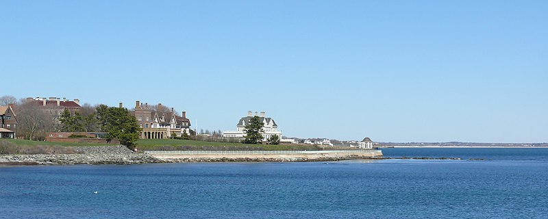 File:Newport, View from Cliff Walk.JPG