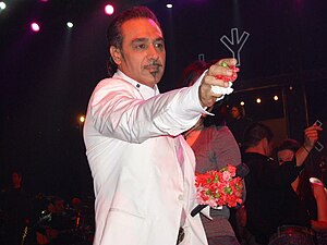 Notis Sfakianakis performing live.