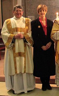 Newton and his wife Gill after his ordination as a Catholic deacon Ordenacao anglocatolica 013 cropped.jpg