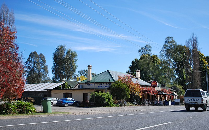 File:Ovens Happy Valley Hotel 005.JPG