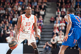 Paccelis Morlende - Bourg-en-Bresse vs.  Parijs-Levallois, 15 november 2014.jpg