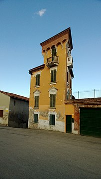 Palazzo a Villa San Secondo.jpg