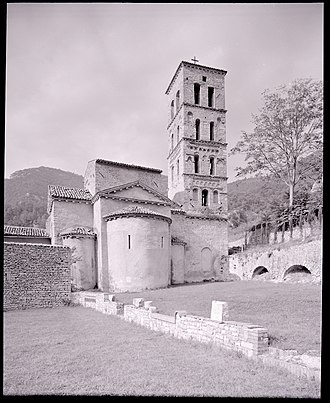 Apse and bell tower. 1967 photo by Paolo Monti. Paolo Monti - Servizio fotografico (Ferentillo, 1967) - BEIC 6355885.jpg