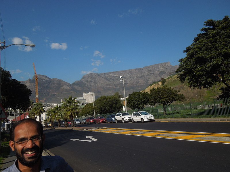 File:Photo Walk thru Lion Head Mountain Cape town 11.jpg