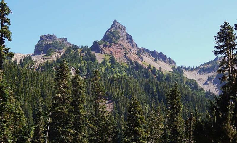 File:Pinnacle Peak and The Castle.jpg