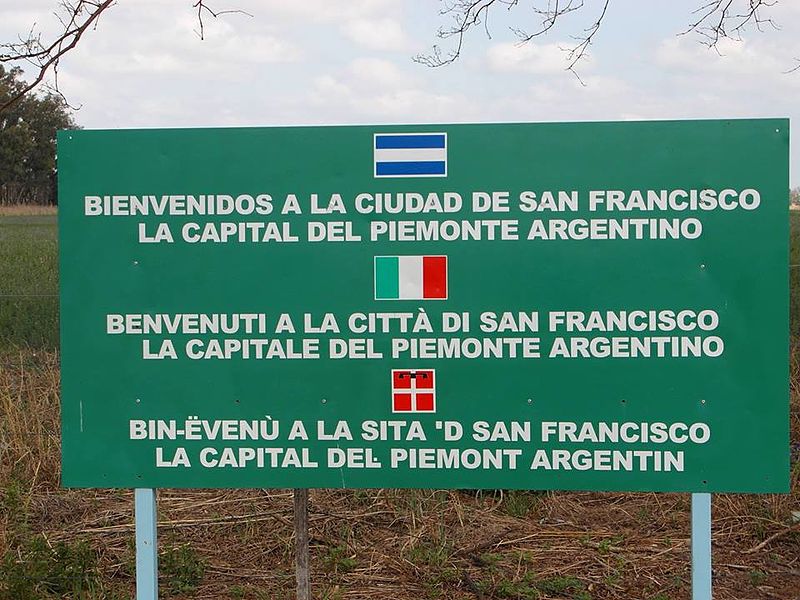 File:Placard piemontèis a San Fransesch an Argentin-a.jpg