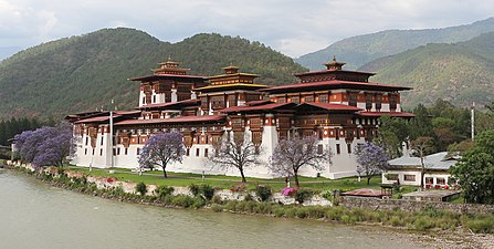 Arquitectura De Bhutan: Arquitectura tradicional, Dzong, Arquitectura religiosa