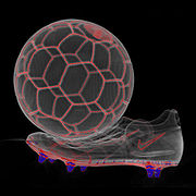 Томографічне зображення футбольного м'яча (Video) [Архівовано 22 жовтня 2007 у Wayback Machine.]