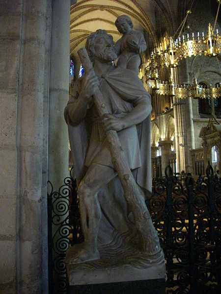 File:Reims - basilique Saint-Remi (31).JPG