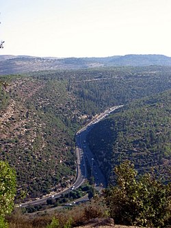 כביש 1: מסלול הכביש, היסטוריה, מחלפים וצמתים לאורך הכביש