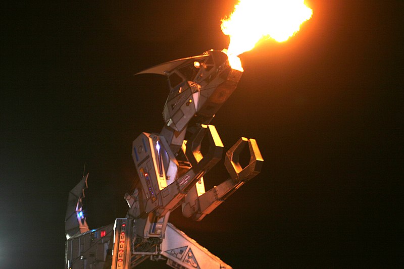 File:Robosaurus arrives at 2012 MCAS Miramar Air Show 121013-M-UP717-004.jpg