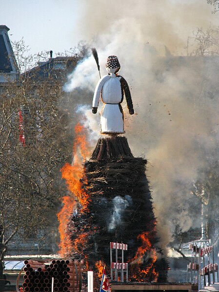 File:Sechseläuten 2010 - Böögg IMG 6466.JPG