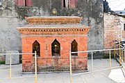 Shrine near Chabahil stupa.jpg