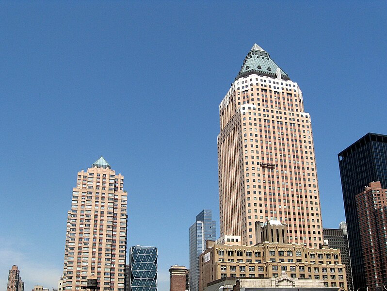 File:South side of Worldwide Plaza bldgs 2008 jeh.jpg