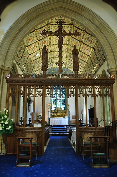 File:St Lawrence's Church, Bourton-on-the-Water (1375).jpg