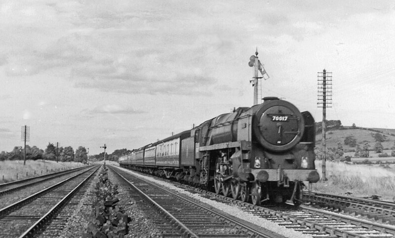 File:Standish Junction Cheltenham - London express nearing geograph-2742693-by-Ben-Brooksbank.jpg