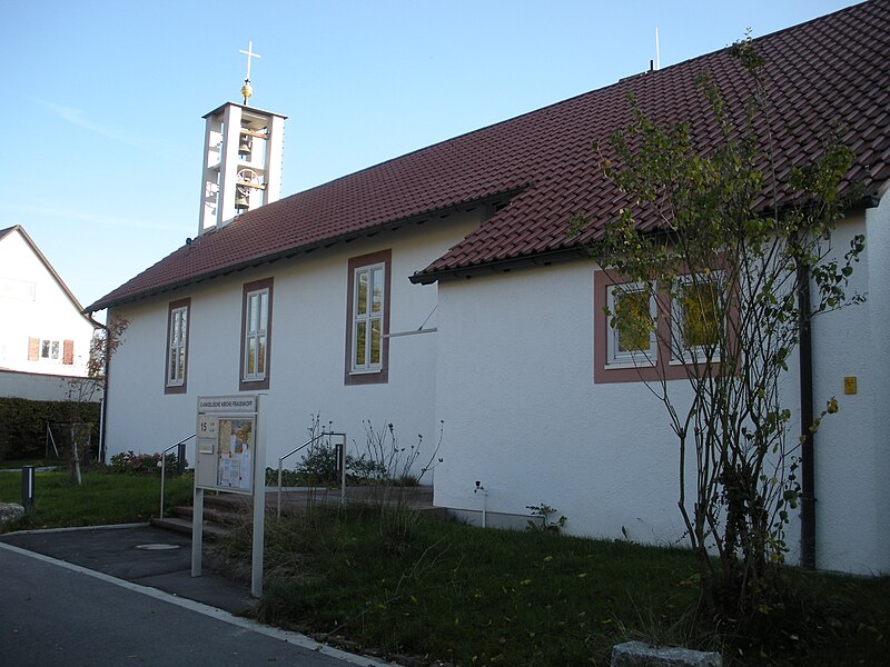 File:Stuttgart-Frauenkopf Evang. Kirche 2.JPG