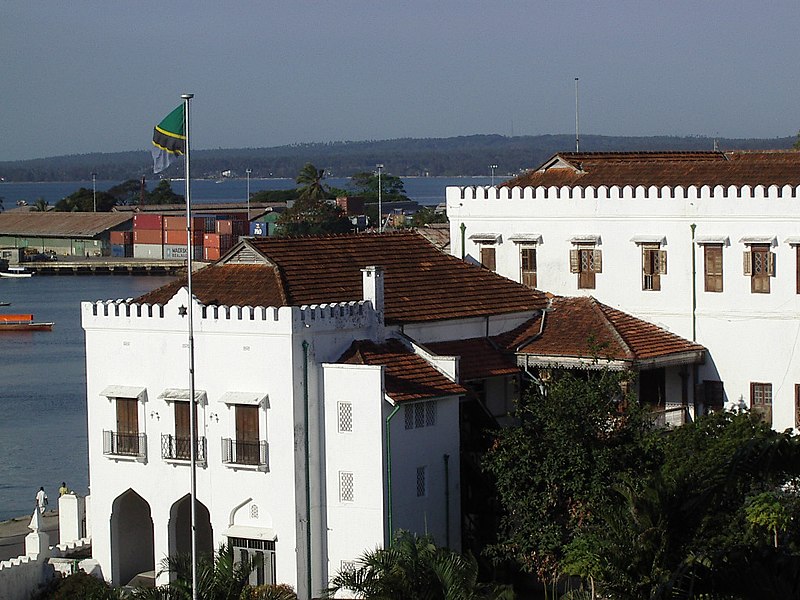 File:Sultan palace, Zanzibar.jpg