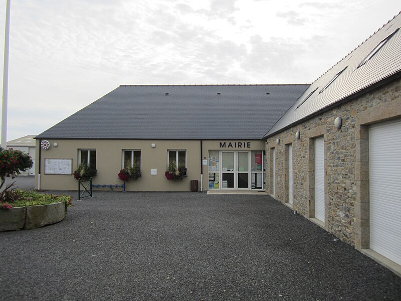 File:Surtainville - Mairie.JPG