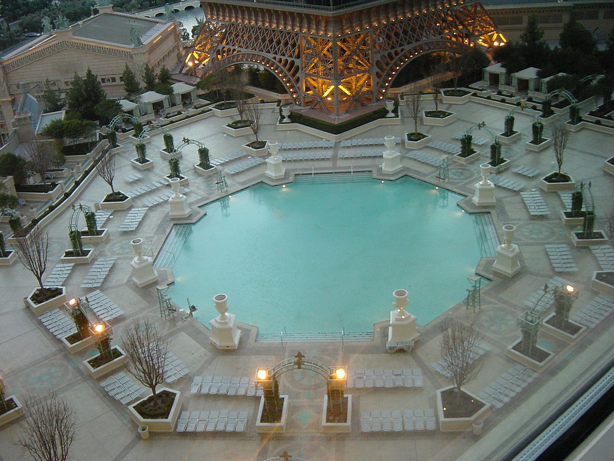 File:Swimming pool Paris Las Vegas.jpg - Wikipedia