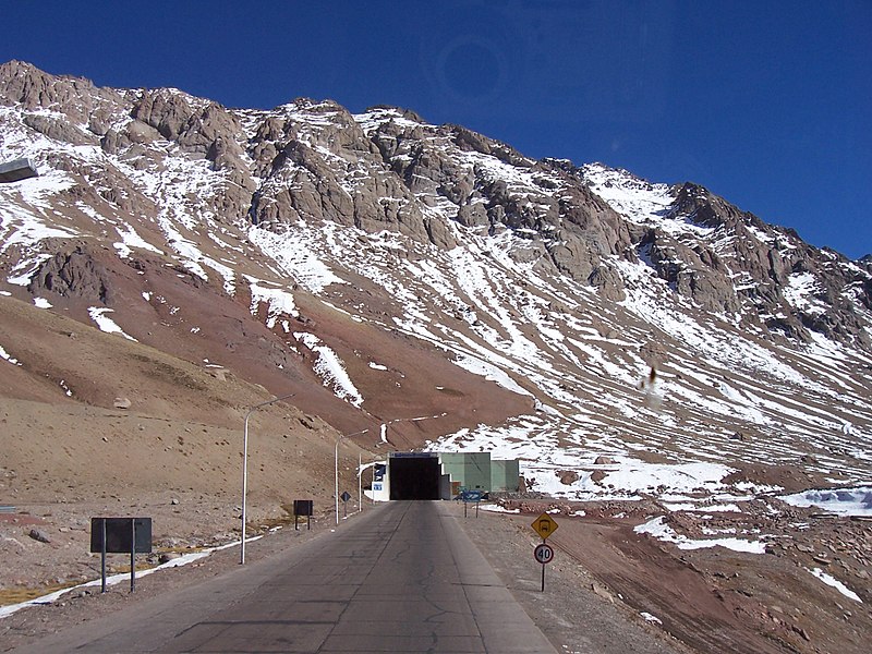 File:Túnel Cristo Redentor, Argentina.jpg