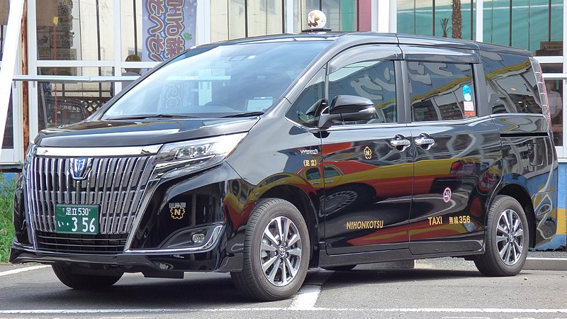 File:TOYOTA ESQUIRE NIHONKOTSU TAXI TOKYO.jpg