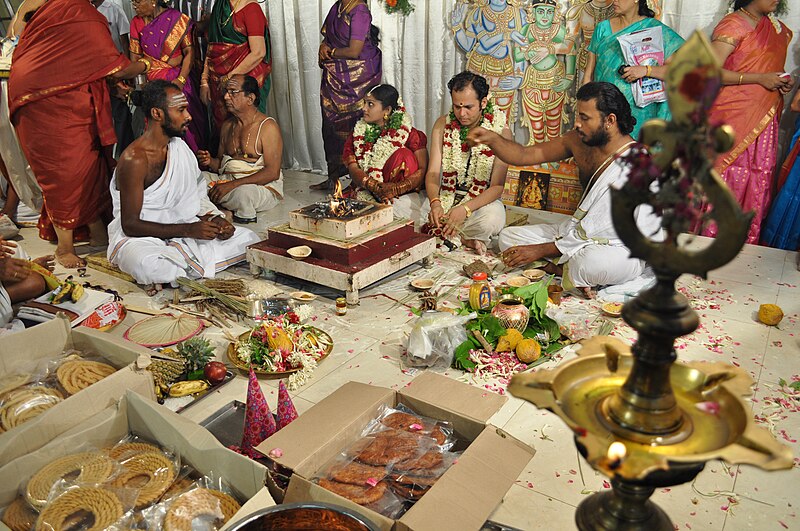 File:Tamil Brahmin Hindu Marriage.jpg