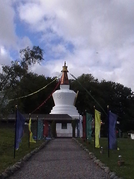 File:Temple Stupa.JPG